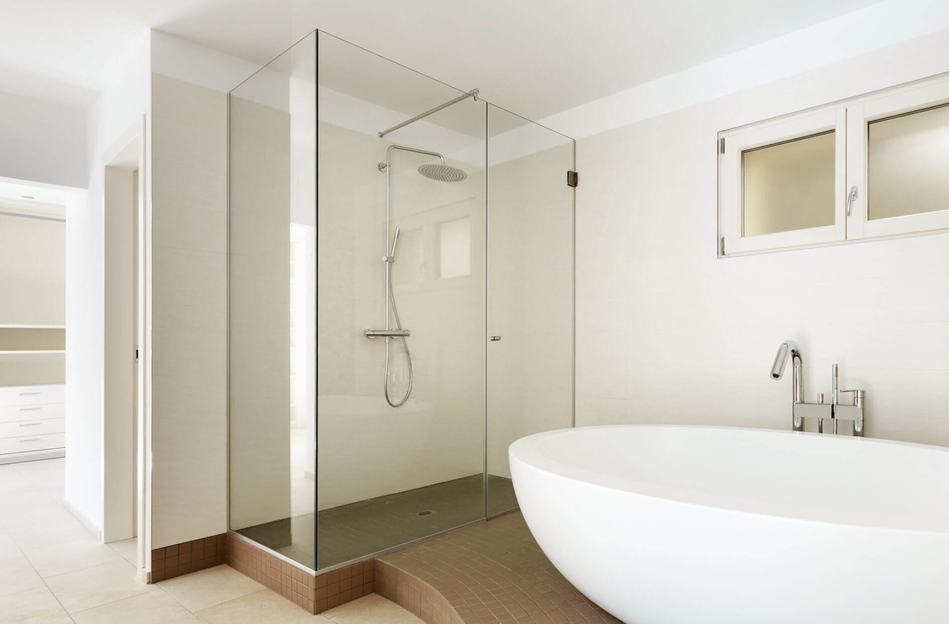 Exklusiv_Dusche_aus_VSG_Verbundsicherheitsglas_ohne_Dichtungen