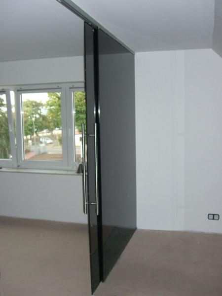 Wohntrennwand-aus-Glas