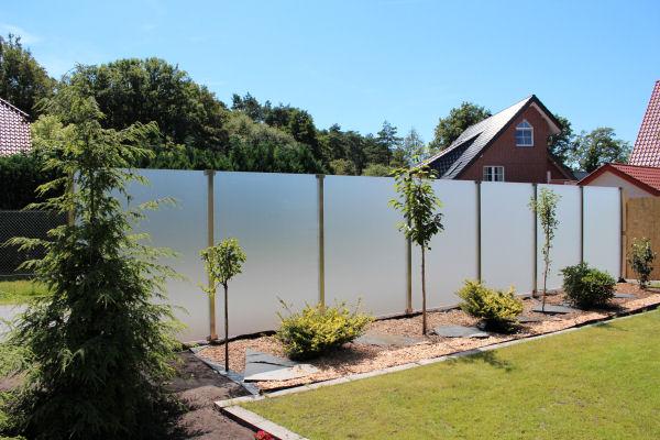 Glas-Zaun mit Sichtschutz-Funktion